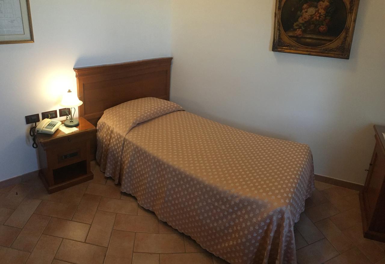 Hotel Castello di Septe Mozzagrogna Esterno foto