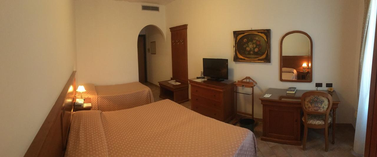 Hotel Castello di Septe Mozzagrogna Esterno foto